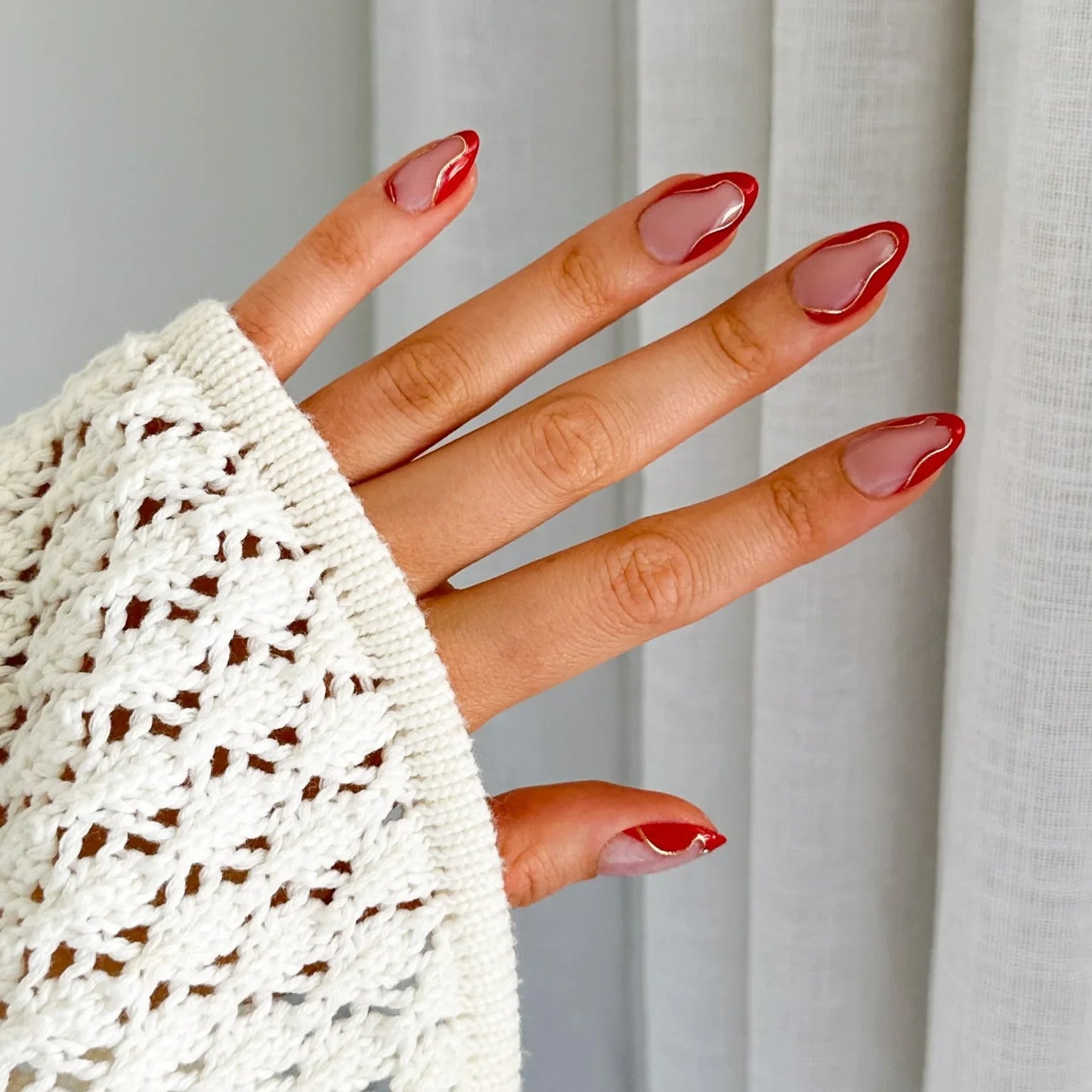 Red Wave (Gel) - Pressing Nails